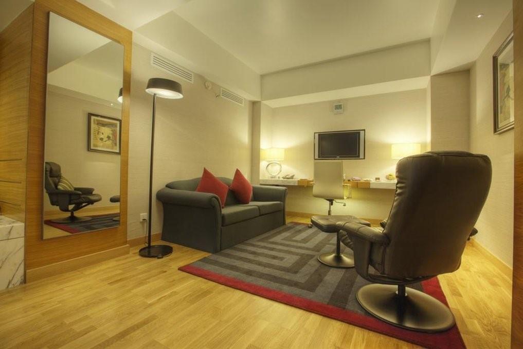 Avari Towers Карачи Номер фото A suite at the hotel
